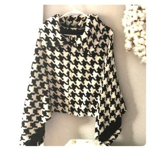 Poncho black and white